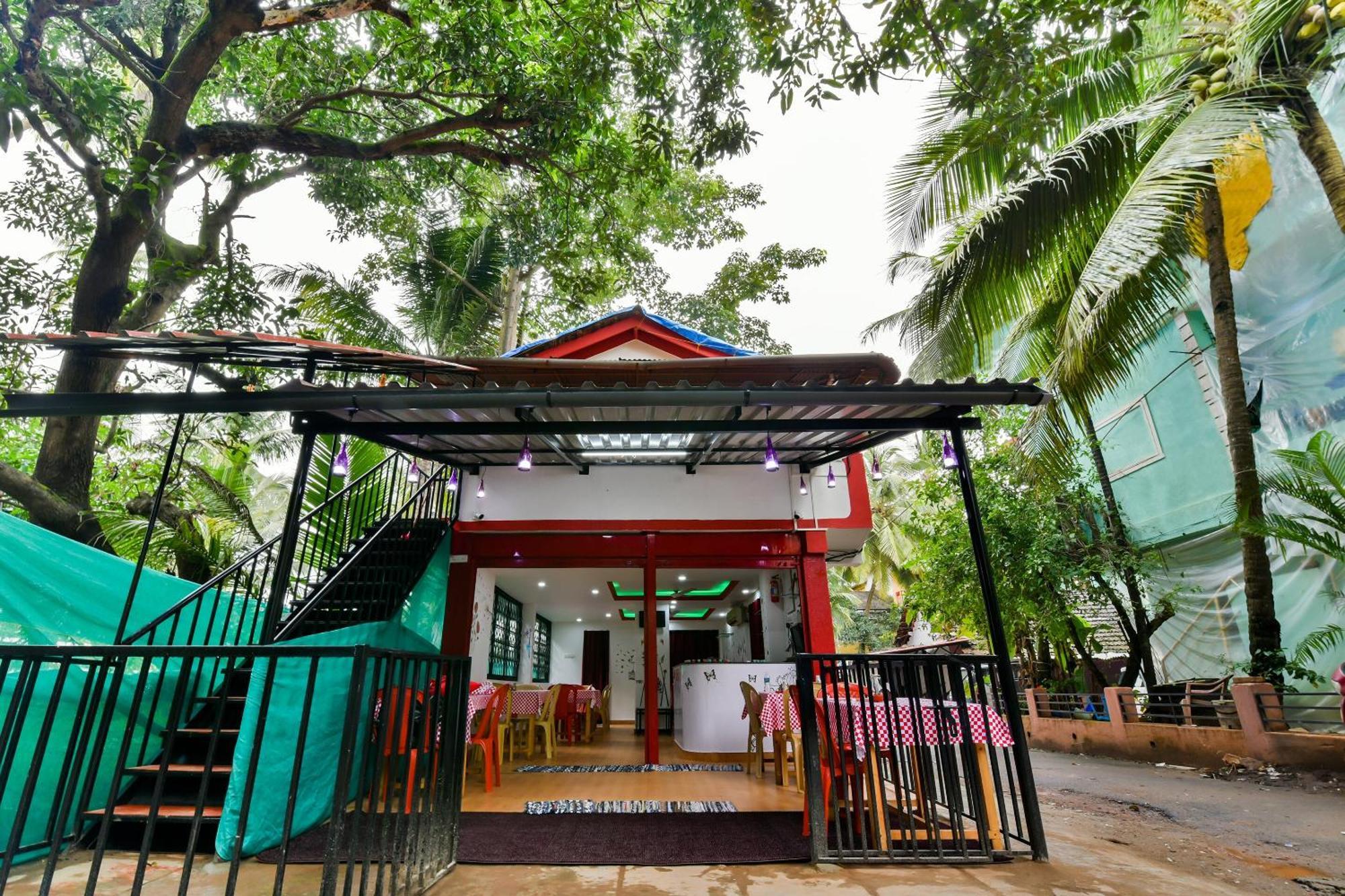 OYO 17147 Route 77 Calangute Exterior foto